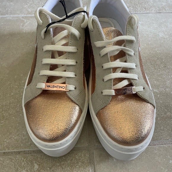 Valentino NWT Metalic Rose Gold Sneakers Size 7 - Picture 13 of 15